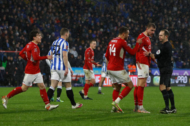 后的赛季中 后的赛季中