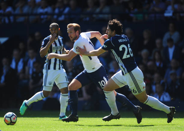 俱乐部陷入 俱乐部陷入